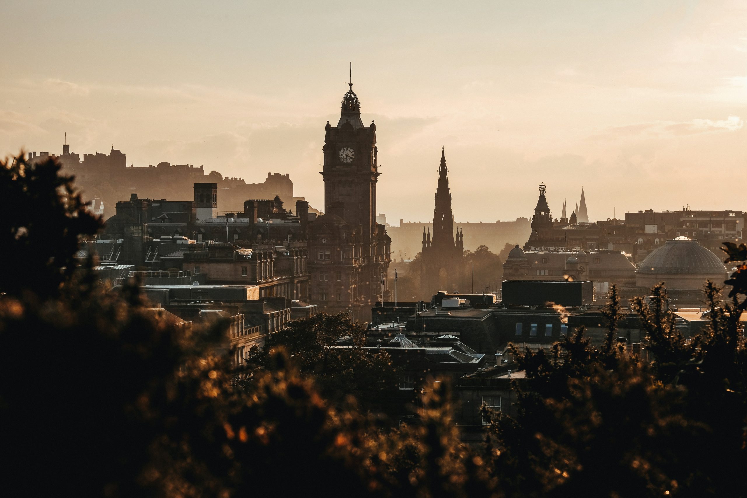 Victoria Street Edinburgh — inspiration for Diagon Alley